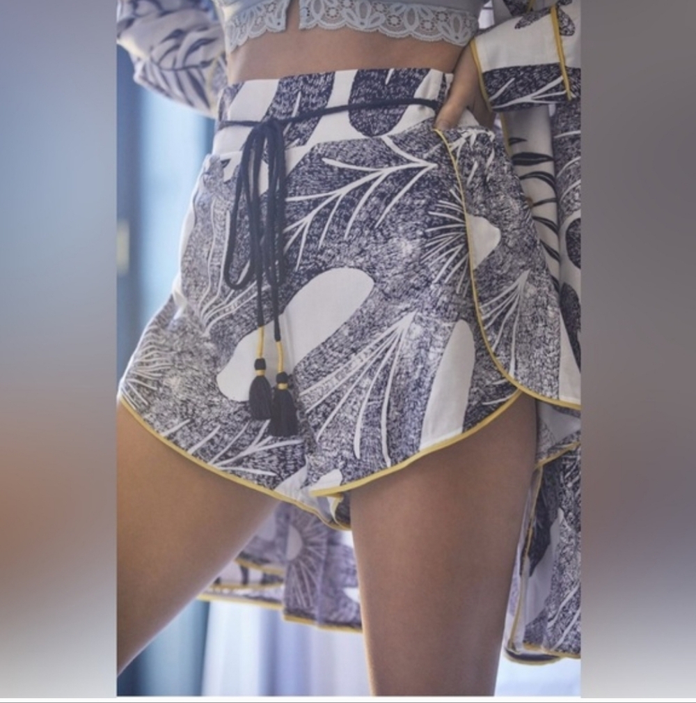 Anthropologie Camille Cabanes Botanical Flannel Pajama Shorts NWOT Medium 💠